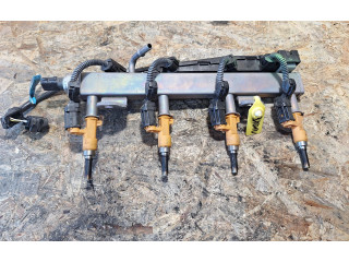 Vstřikovací lišta 23250-24030 Toyota Corolla E210 E21