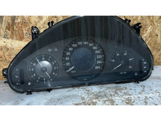 Přístrojová deska Mercedes-Benz E W211 2007 A2115402348, 110080292