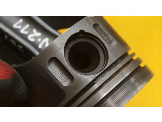 Píst Mercedes-Benz E W211