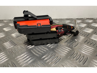 Блок предохранителей 4H0941824 Volkswagen Golf VII