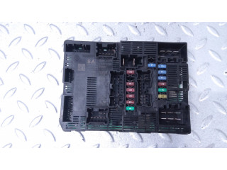 Блок предохранителей 284B64435R   Dacia Sandero    