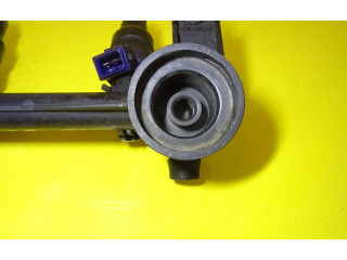 Топливная рампа 7700273495   Renault Scenic I  