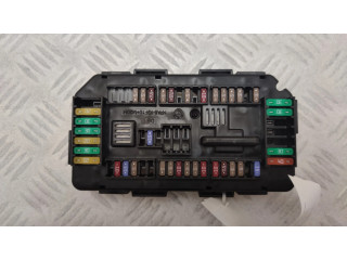 Pojistková skříňka 9389068 BMW 4 F36 Gran coupe 2018