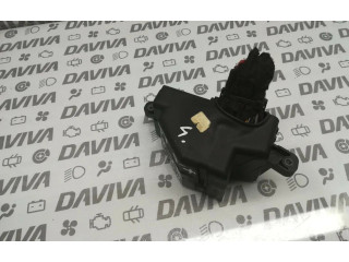   Pojistková skříňka 13020702419   Audi TT TTS Mk2 2007