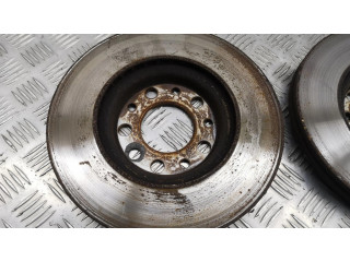 Передний тормозной диск Alfa Romeo Giulietta 1.6