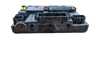 Блок предохранителей 8676391, 12217799 Volvo XC90