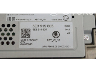 Экран/ дисплей / маленький экран    Skoda Octavia Mk4       