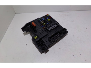 Блок предохранителей 8676391, 12217799   Volvo XC90    