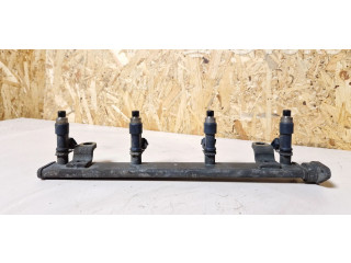 Топливная рампа 028142302 Mitsubishi Outlander