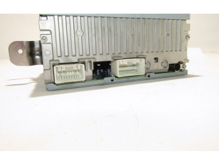 Радио/ проигрыватель CD/DVD / навигация