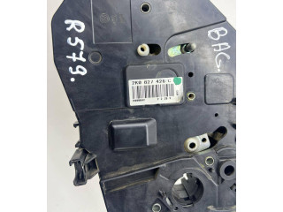 Zámek zadních dveří 2K0827426C Volkswagen Caddy 2008