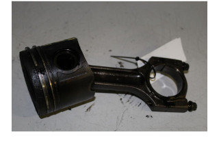 Píst BMW 1 E81 E87 pro naftový motor 2.0