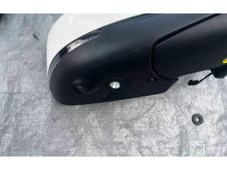 Zpětné zrcátko Maserati Levante 2021