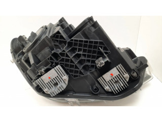 Передняя фара  