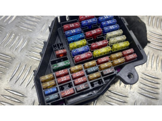   Pojistková skříňka 8D1941824   Audi A3 S3 8L 2001