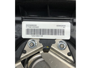 Моторчик дворников 8200968352, 93863606 Opel Vivaro