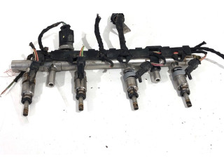 Топливная рампа 06K133317G   Audi A3 S3 8V  