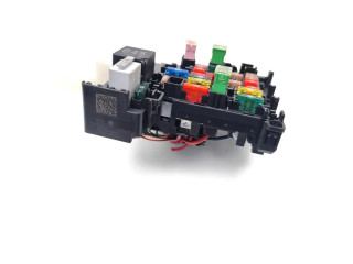 Блок предохранителей 5Q0937615C Skoda Octavia Mk3 (5E)