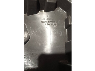 Блок предохранителей 9824510680, 9804848480 Peugeot 2008 II