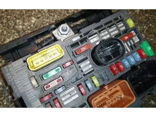   Pojistková skříňka 9807028580, BSMR02   Peugeot 5008 2011