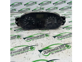 Панель приборов    Dacia Logan I       