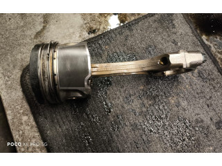 Píst 02647, 02646   Toyota RAV 4 (XA30)     