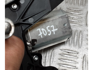 Моторчик заднего дворника 09132802, 53011112    Opel Corsa B