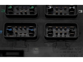 Блок предохранителей LJD2822AA Jaguar XK8 - XKR