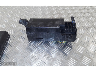 Блок предохранителей PR06900000 Mitsubishi L200