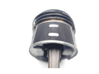  Поршень с шатуном BHY(DV6FD) BHY, DV6FD  Peugeot Partner  