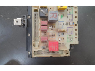 Блок предохранителей Rover Rover