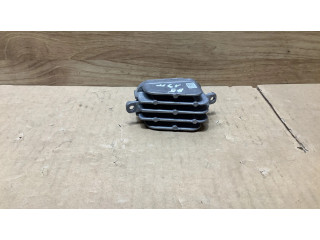 Деталь передней фары