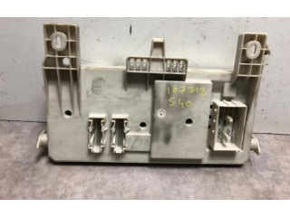 Pojistková skříňka Volvo S40 2005