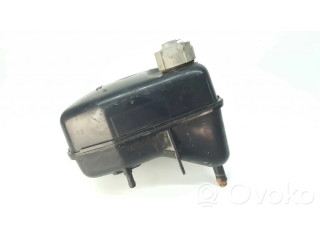 Расширительный бачок охлаждающей жидкости    