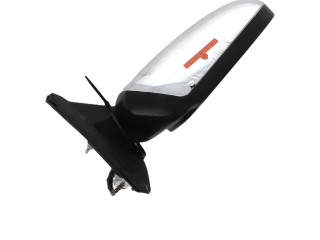 Зеркало электрическое Mitsubishi L200 2006 - 2014 года