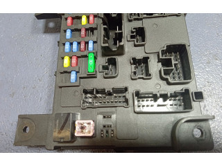 Блок предохранителей 8637B560, 8637B560 Mitsubishi Lancer VIII