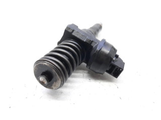 Форсунка 038130073AG    Skoda Octavia Mk2 (1Z)   