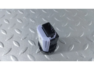 Включатель зажигания и стартера