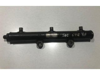 Топливная рампа 4R8Q-9D280-BC   Jaguar XF X250  