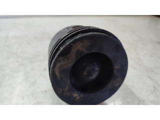 Píst Land Rover Range Rover L322 pro naftový motor 3.0