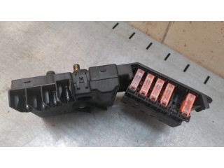 Блок предохранителей  A2115461341, 013948371   Mercedes-Benz E W211    