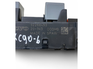 Блок предохранителей 32268453   Volvo XC90    