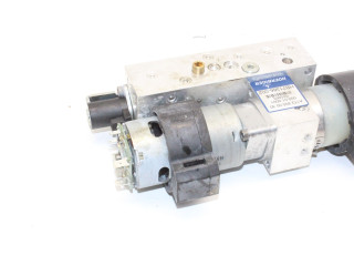 Turbodmychadlo Нагнетатель A1728000030   Mercedes-Benz SLK R172   M 271.861