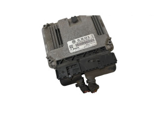 Řídící jednotka 03L906018NL, 0281018025   Volkswagen Caddy 2011