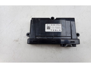 Модуль управления ручным тормозом 100761800D, 100761800D Tesla Model S
