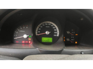 Přístrojová deska KIA Sportage 2004 940031F011