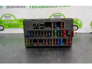 Pojistková skříňka Řídící jednotka BSM 8204C3, 9450537080 Peugeot 405 1992