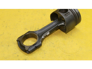 Píst Mercedes-Benz C W203