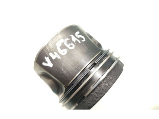 Píst Volvo XC90 D5244T18