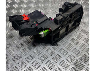 Pojistková skříňka 4E1937503A, 4E0907279D Audi A8 S8 D3 4E 2004